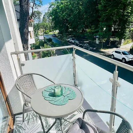 Wyspa Uznam Promenada Konopnickiej 10