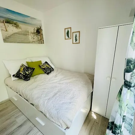 Tropicana Konopnickiej 10 Апартаменты *